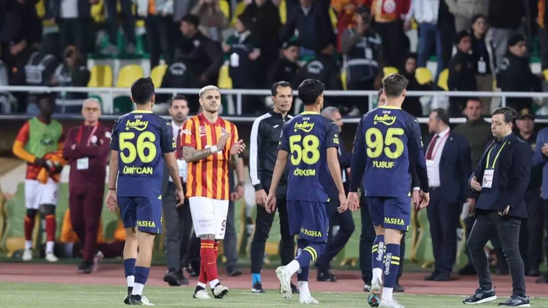 Mehmet Büyükekşi, döneminde yaşanan onca skandal onca rezalete rağmen yeniden aday olma kararı aldı 19