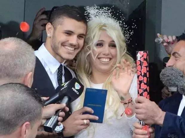 Mauro Icardi'den Wanda Nara'ya beklenmedik gol geldi! Daha önce takipten çıkarmıştı, şimdi ise... 8