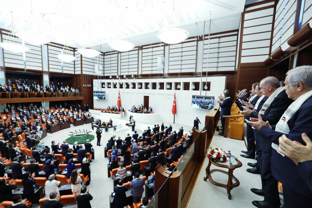 Mahmut Abbas'ın TBMM'de konuşmasını Arap basını nasıl gördü, hangi başlıkları attılar? 11