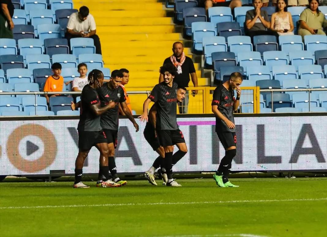 Siltaş Yapı Pendikspor Adana'da üç puanı son dakikada aldı 2