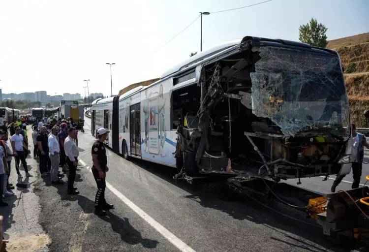 Küçükçekmece, Metrobüs kazasının nedeni belli oldu! İşte kaza raporundaki şok detaylar 15