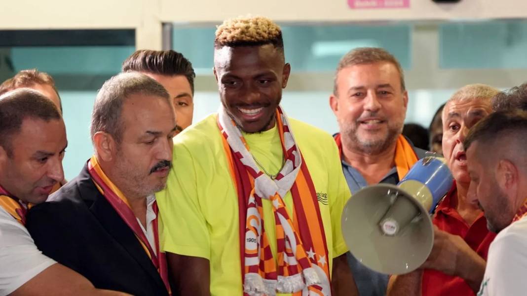 Herkes  şaşkın! Dünya Galatasaray'ın 100 milyon Euro'luk golcüsünü konuşuyor 1