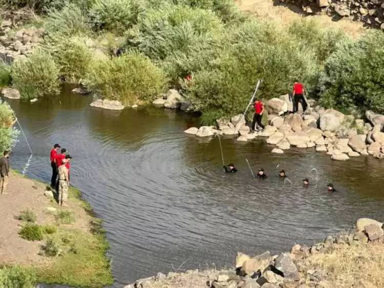 Narin cinayetinin sır perdesini aralayacak iki önemli kanıt! Çuval ve Pembe terlik detayı 4