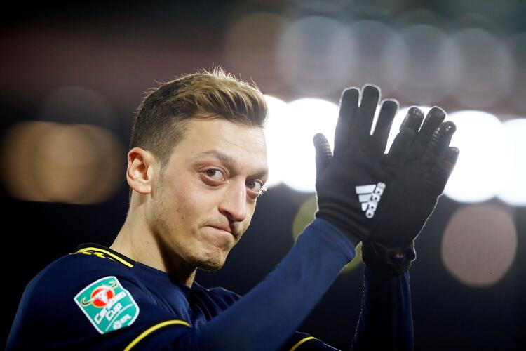 Ünlü futbolcu Mesut Özil'in sözleri kriz yarattı! 4