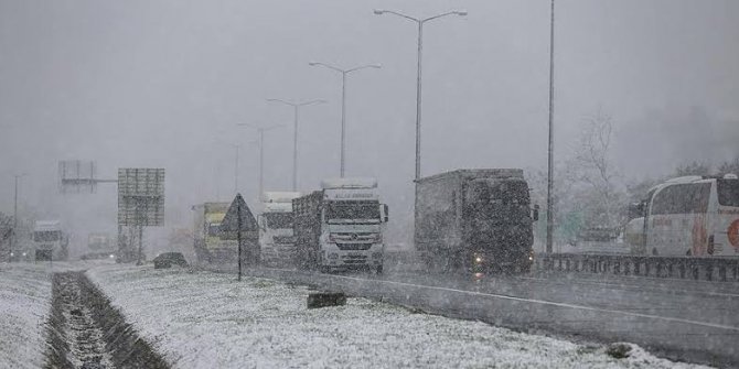 Sıcaklıklar düşüyor,İstanbul'a kar geliyor!