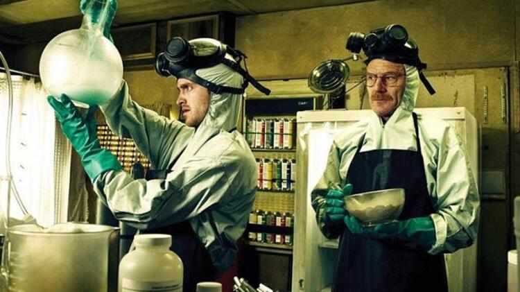 Breaking Bad gerçek oldu! Okul laboratuvarında metamfetamin üreten 2 öğretmen gözaltında 3