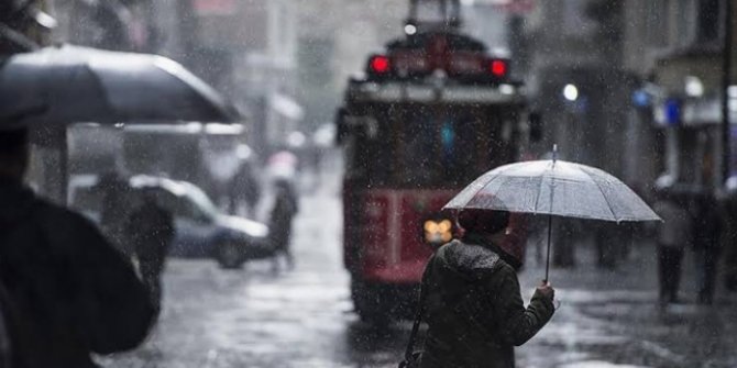 Meteoroloji'de peş peşe uyarılar: Kuvvetli yağış, rüzgar, fırtına geliyor...