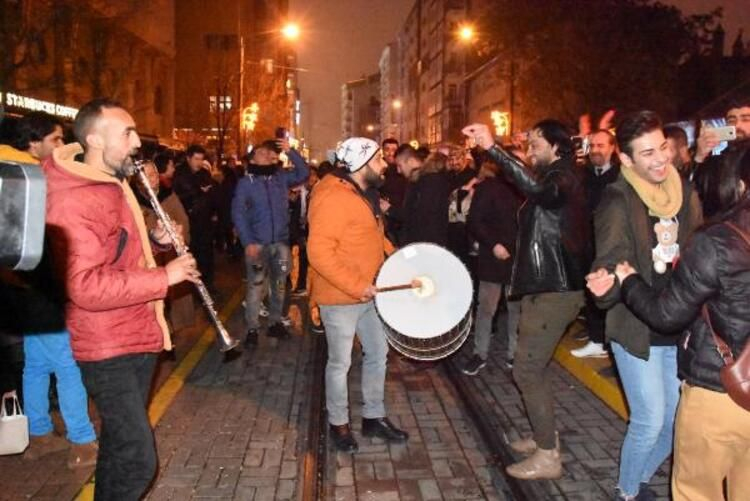 İşte Türkiye'nin birçok yerinden gelen yılbaşı manzaraları... 29