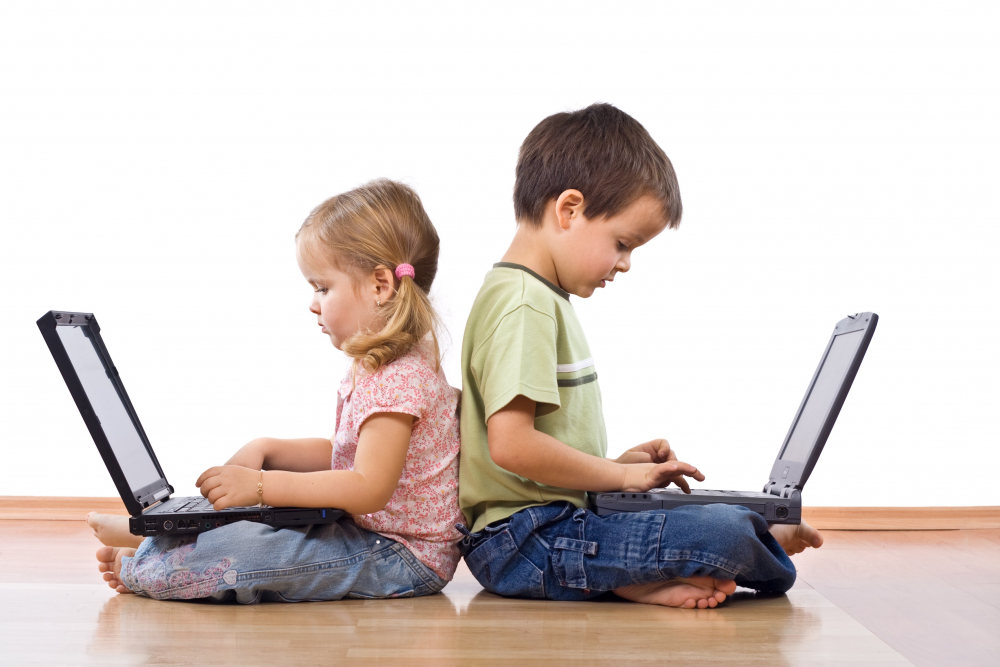 Çocuklarınızı internetteki tehlikelerden uzak tutun! 1