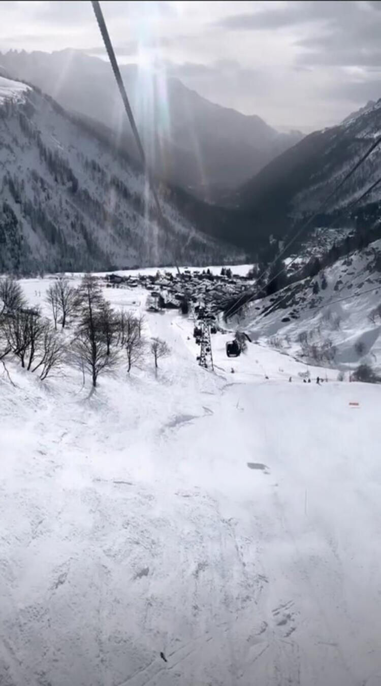 Berrak Tüzünataç ile Berk Suyabatmaz’dan kar tatili 5