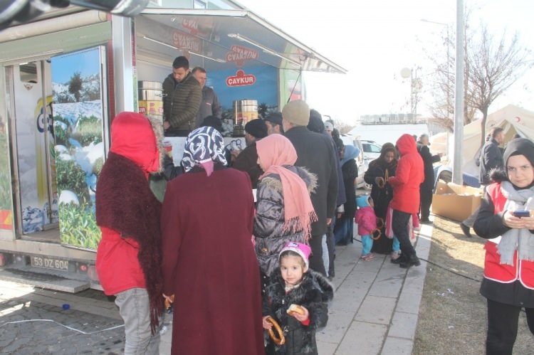 AFAD ve Kızılay'ın Elazığ'da kurduğu çadır kent ilk kez görüntülendi! 4