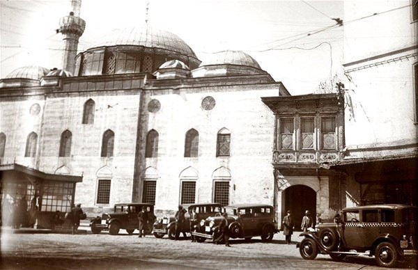 İstanbul'un nostaljik yıllarından kareler 11