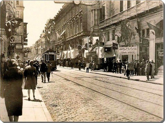 İstanbul'un nostaljik yıllarından kareler 34