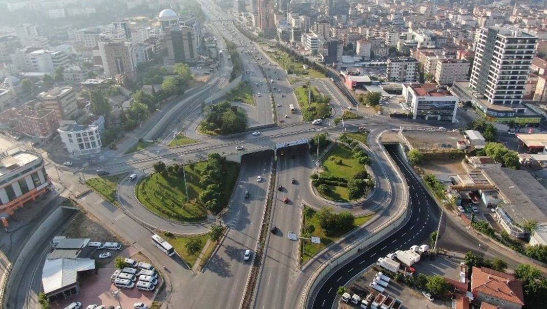 İstanbul'a Kurban Bayramı sessizliği çöktü! Yollar bayramın ilk günü boş kaldı, trafik yoğunluğu dibi gördü 4