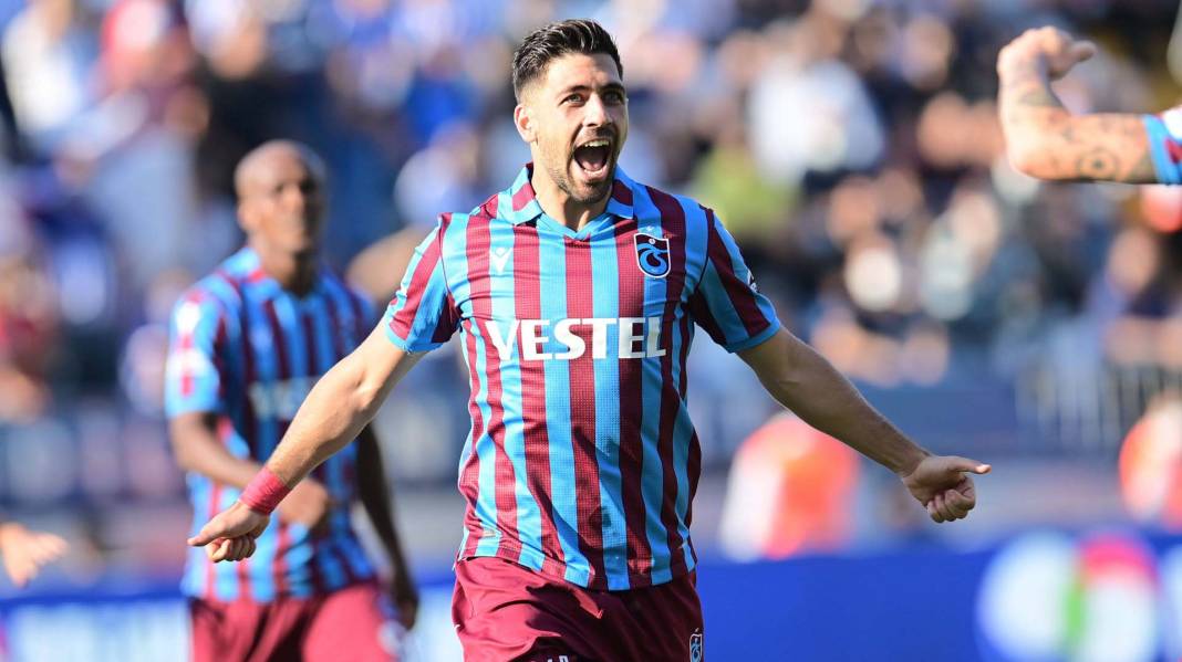 Ayrılık iddiaları gündeme gelmişti! Takımdan ayrılacak mı? Trabzonspor'dan Bakasetas açıklaması 2