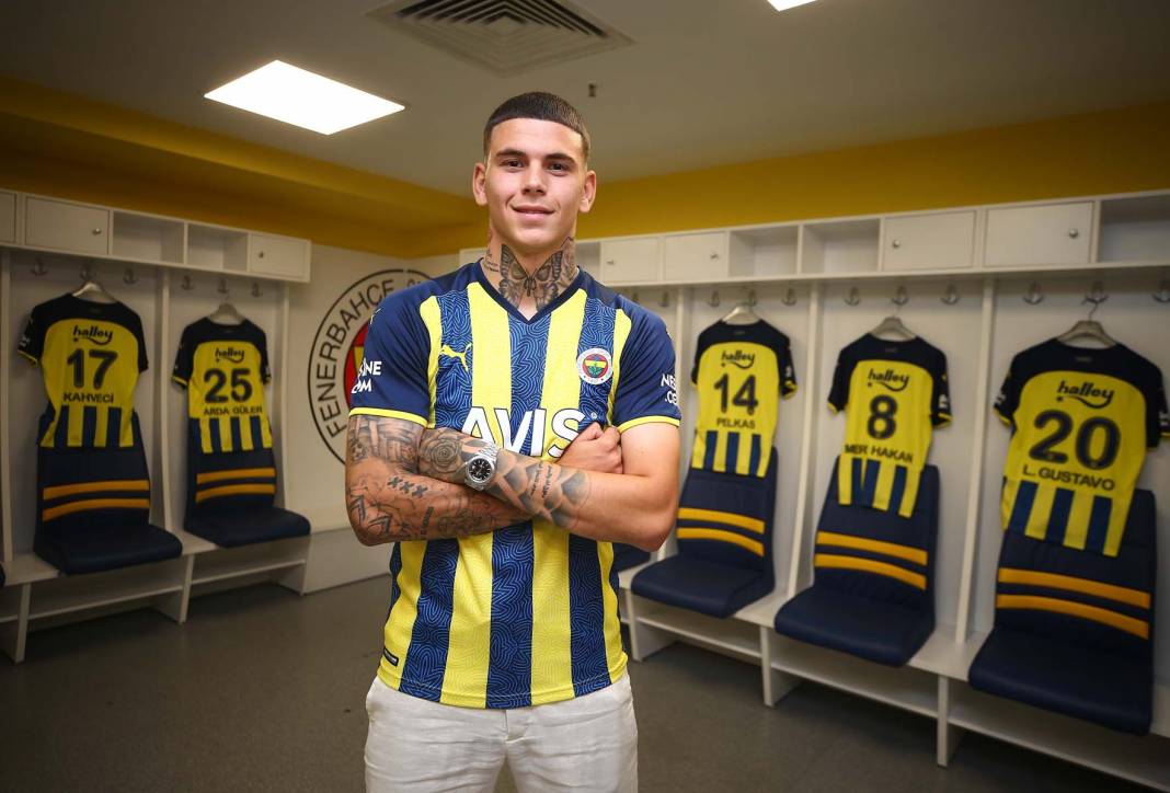 Transfer dönemine damga vurdu! Fenerbahçe, 7 futbolcuyu kadrosuna kattı! İşte o isimler ve tüm detaylar... 5