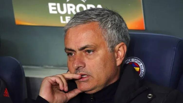 Jose Mourinho'dan  Galatasray derbi maçı açıklaması! Ben kaçmadım, bana saygısızlık yapıldı! 12