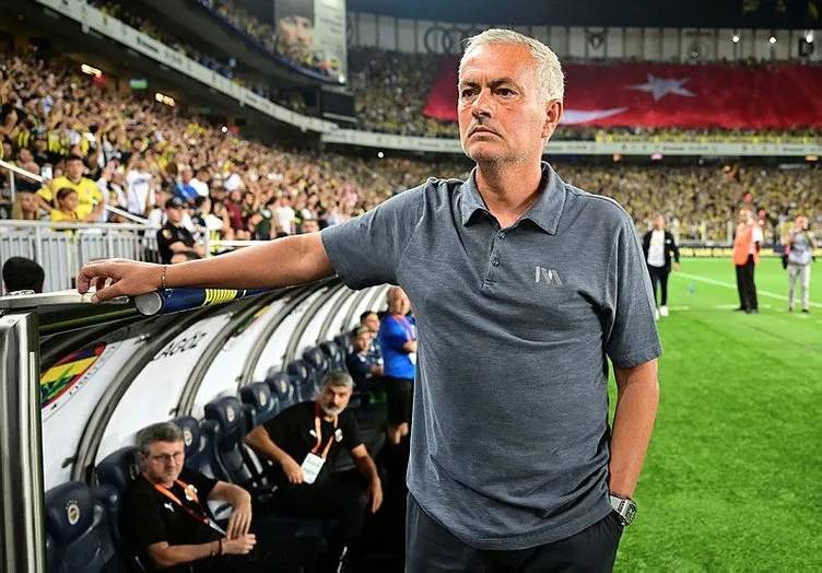 Jose Mourinho'dan  Galatasray derbi maçı açıklaması! Ben kaçmadım, bana saygısızlık yapıldı! 6