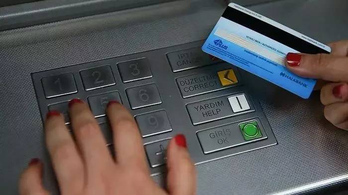 Her yıl milyarlarca liralık kâr açıklayan bankaların ATM oyunu! Kendi paranızı çekemiyorsunuz! 10