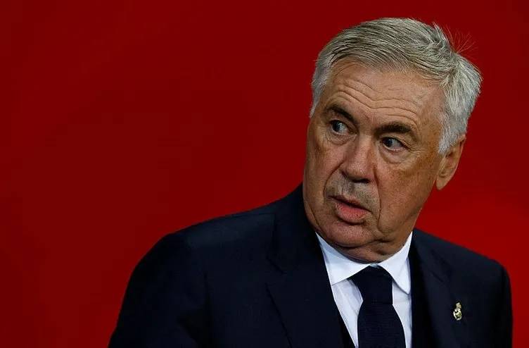 Real Madridli taraftarlar Arda Güler yüzünden Carlo Ancelotti'yi topa tuttu! 'Modric'le poz ver' 11