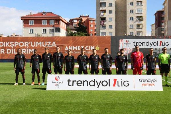 Siltaş Yapı Pendikspor sahasında Erzurumspor ile 0-0 berabere kaldı 12