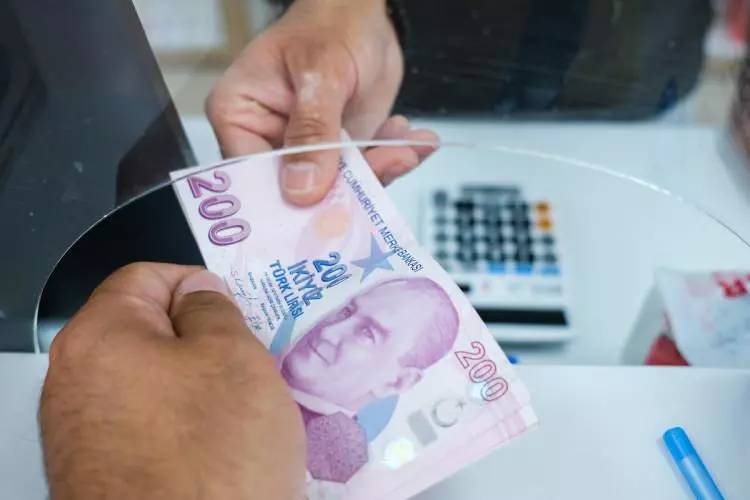 Türkiye'nin en büyük ve en çok kâr eden bankası belli oldu! İşte zirvedeki dev banka 14