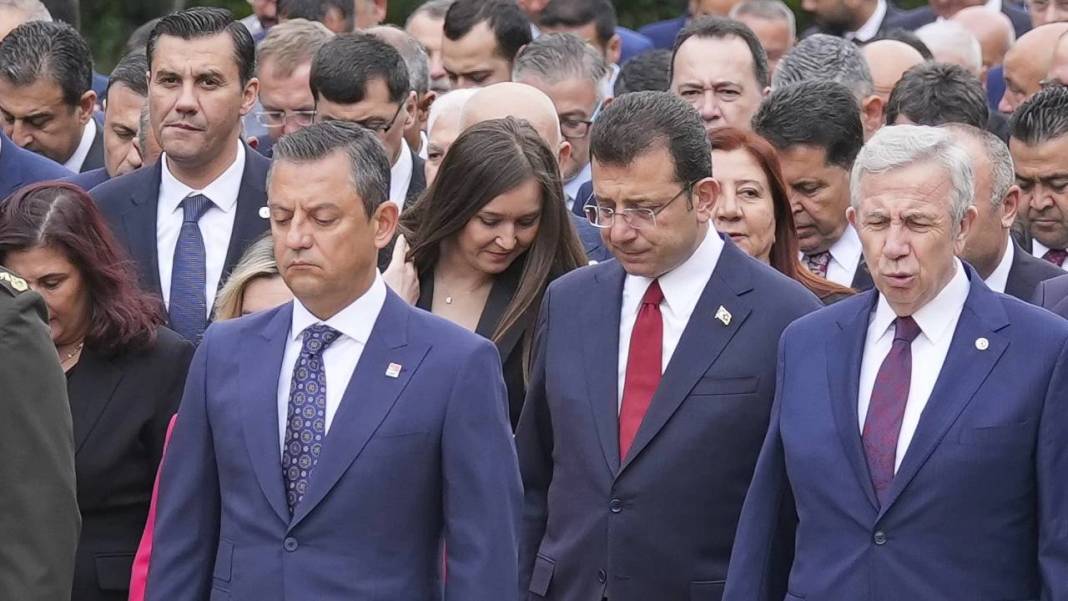 CHP'de Ahmet Özer Çatlağı büyüyor! Parti içerisinde güç savaşları başladı! Parti 3'e bölündü 1