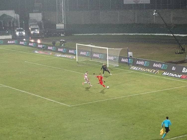 Okyanusu geçtik derede boğulduk! A Milli futbol takımı Karadağ'da hezimete uğradı 12