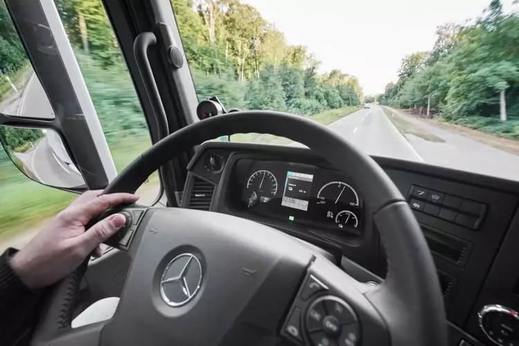 Testleri Türkiye'de gerçekleşmişti! Mercedes eActros 600 üretime elektrikli TIR'ın seri üretimine başlandı 9