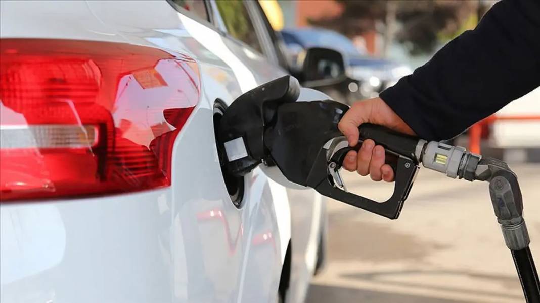 Akaryakıt fiyatları ne kadar? Benzine motorine zam var mı? 23 Aralık 2024 güncel benzin motorin LPG ve brent petrol fiyatları 4