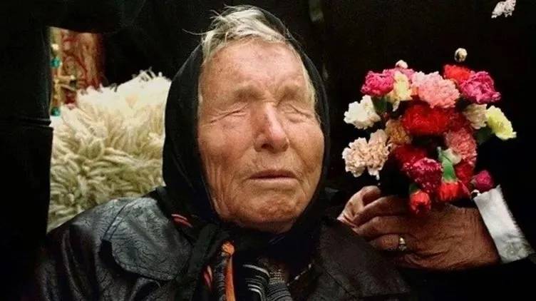 Ünlü kahin  Baba Vanga'nın 2025 kehanetleri korkuttu! Yeni yılda olacakları arka arkaya sıraladı! Savaşlar, istilalar, felaketler 2