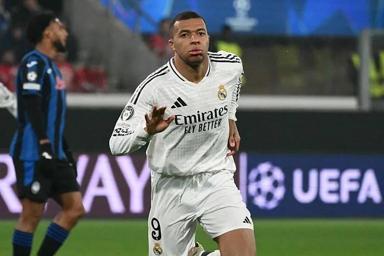 Şampiyonlar Ligi'nde nefes kesen gece!  Mohamed Salah tarihe geçti! Hakan Çalhanoğlu hüsrana uğradı | Madrid'de Mbappe şoku... 11