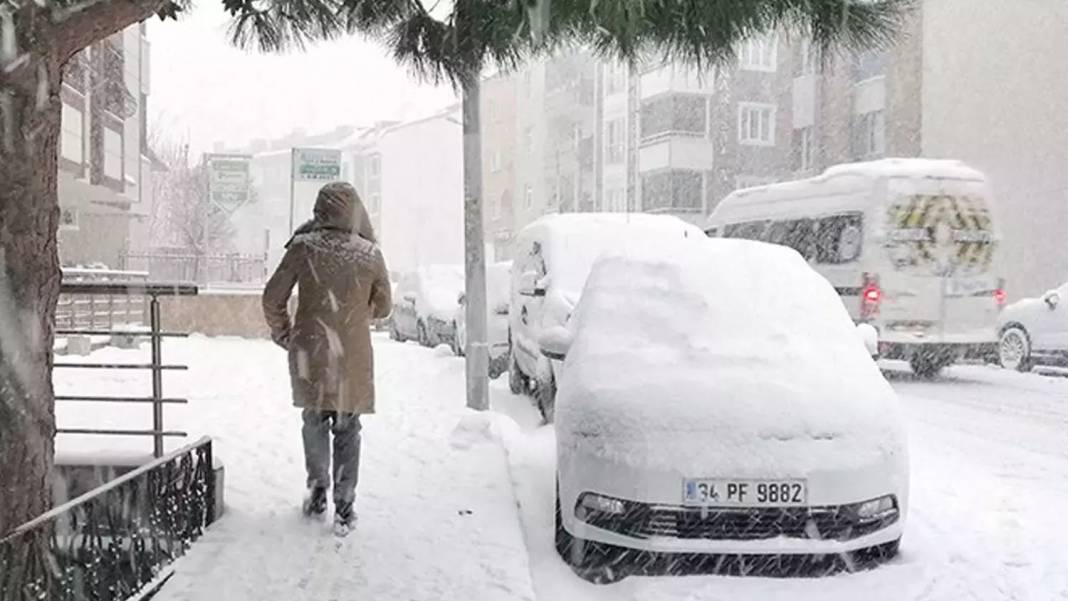 Meteoroloji tarih verdi: Kar kapıda! İstanbul, 15 gün boyunca karın etkesine mi giriyor? 5