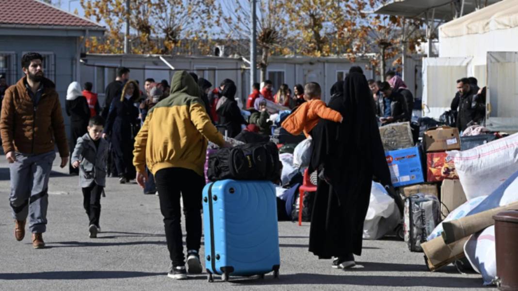 Suriyelilerin Hatay'daki sınır kapılarından ülkelerine dönüşü devam ediyor: Suriyelilerin tamamı ne zaman gidecek? 11