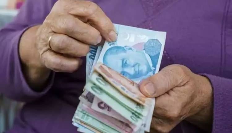 Yarış kızıştı, bankalar emeklilerin peşine düştü! En yüksek promosyon veren banka belli oldu! İşte o liste 15