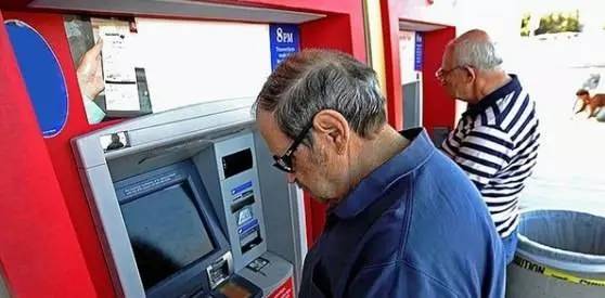 Yarış kızıştı, bankalar emeklilerin peşine düştü! En yüksek promosyon veren banka belli oldu! İşte o liste 6