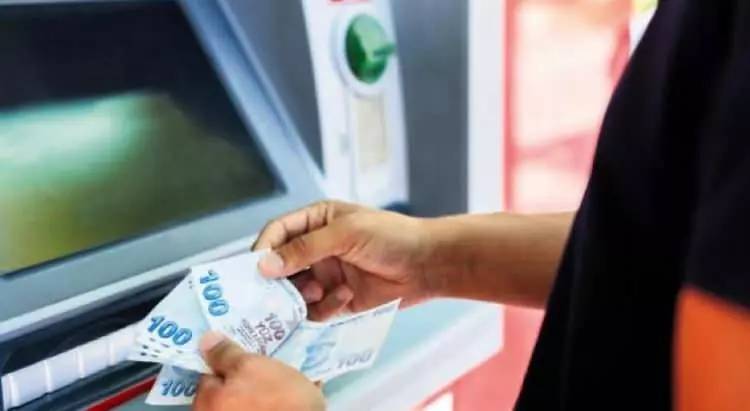 Yarış kızıştı, bankalar emeklilerin peşine düştü! En yüksek promosyon veren banka belli oldu! İşte o liste 7