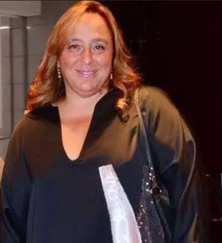 Ayşe Barım'ın dosyası kabarıyor: 'Gezici' menajerin oyuncuları Halit Ergenç ve Dolunay Soysert ifadeye çağrıldı! 4