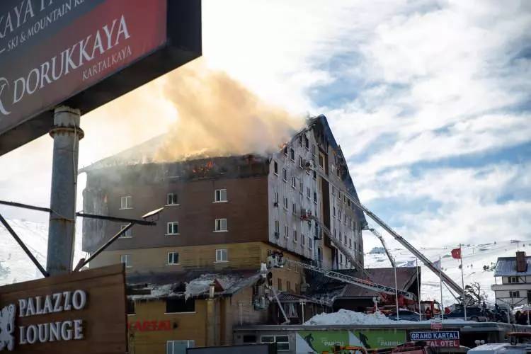 Kartalkaya'daki yangın faciasında korkunç detaylar! Ölenlerin çoğu bu nedenle ölmüş 15