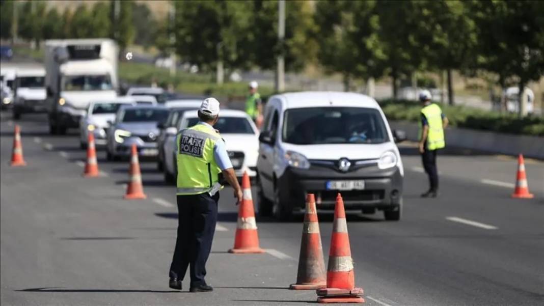 Cumhurbaşkanı Erdoğan, yeni infaz ceza düzenlemesini duyurdu: Trafikte o, hareketi yapan kişilerin ehliyetine el konulacak! 5