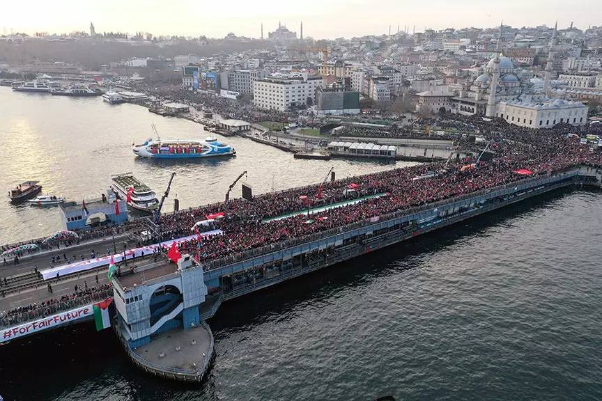 Filistin için tek yürek: Yüzbinler Gazze için akın akın Galata Köprüsü'ne koştu! 3