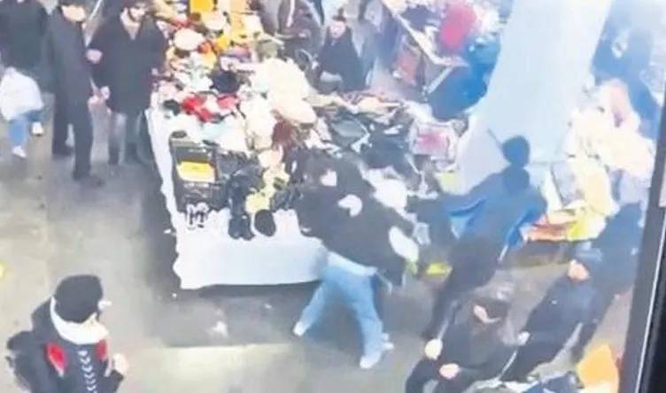Kadıköy bit pazarında dehşet anları: İtalyan gence 'çok yakışıklısın' deyip bıçakladılar! 5