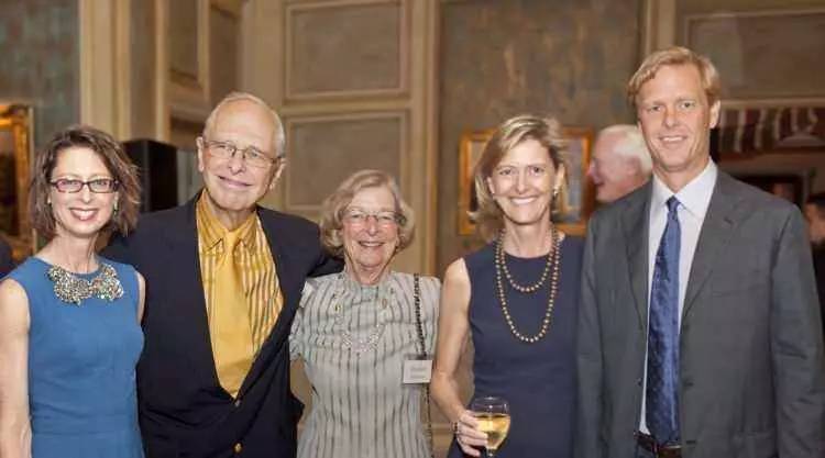 Dünyanın en zengin aileler listesi yayınladı! Listede 3'te Türk zengin ailesi var! 21