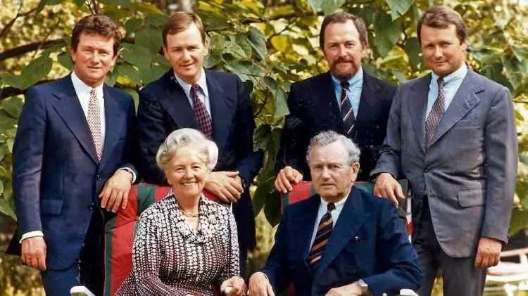 Dünyanın en zengin aileler listesi yayınladı! Listede 3'te Türk zengin ailesi var! 9