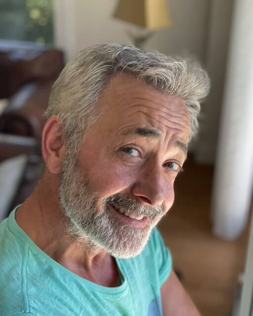 Mehmet Aslantuğ, dur durak demeden yeni aşkını yayınladığı şiirle ilan etti! 3