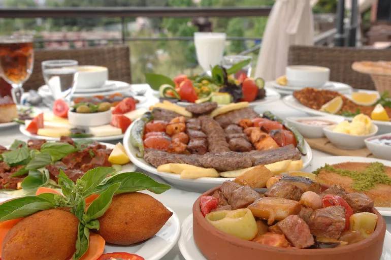 Ramazan'a sayılı günler kaldı: İftar menülerinin fiyatı belli oldu! 3