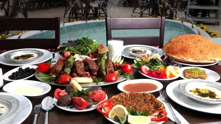 Ramazan'a sayılı günler kaldı: İftar menülerinin fiyatı belli oldu! 6