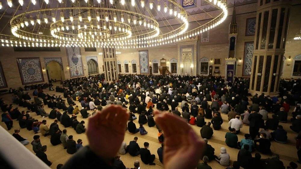 28 Şubat ilk Teravih namazı bu akşam başlıyor: Teravih Namazı nasıl kılınır? Teravih Namazı Kaç Rekattan Oluşur? 8