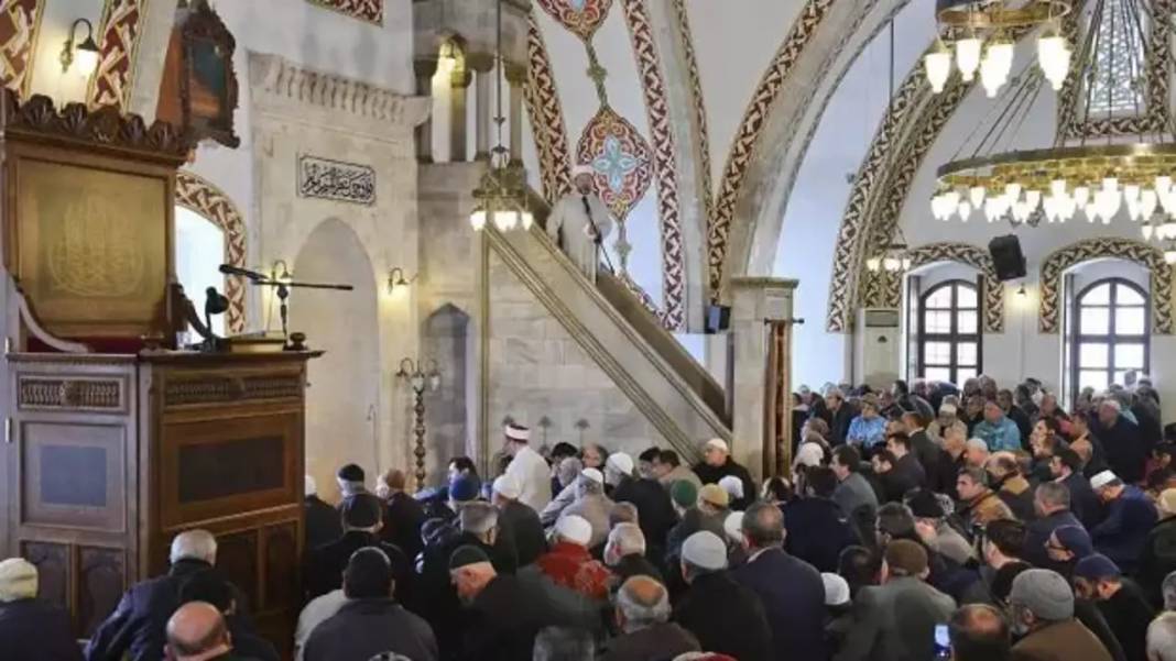 Bu Cuma hutbesinin konusu ne? Diyanet Cuma hutbesini açıkladı! İyilik Ayı Ramazan 7