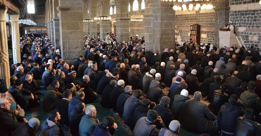 Bu Cuma hutbesinin konusu ne? Diyanet Cuma hutbesini açıkladı! İyilik Ayı Ramazan 4